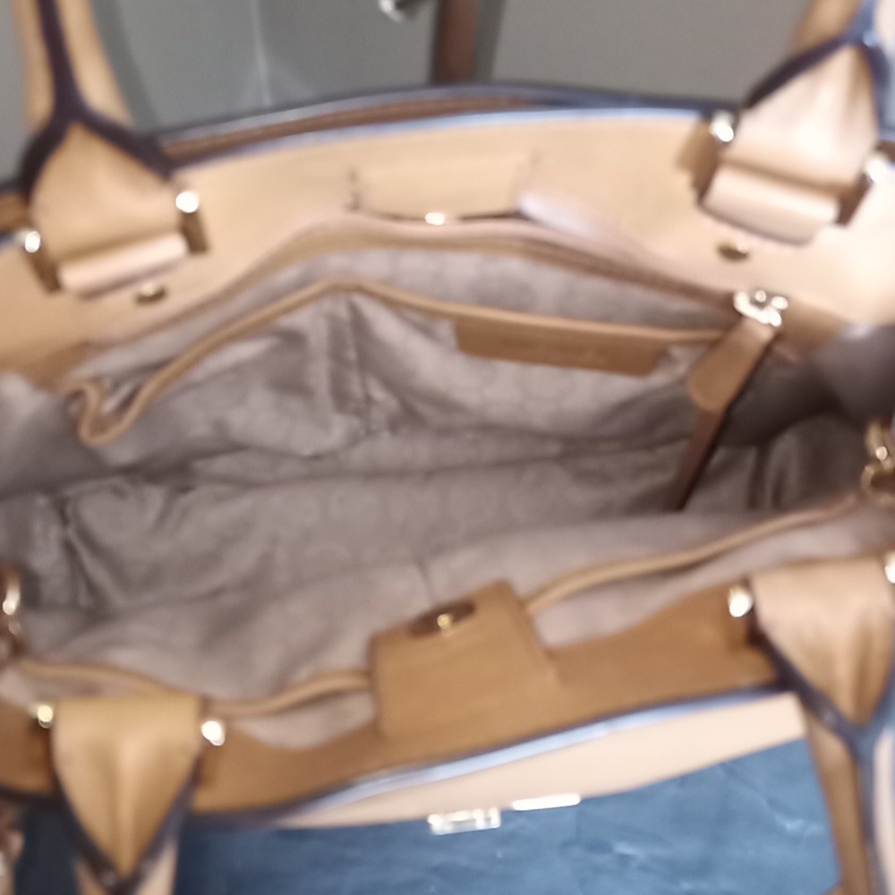 Michael Kors Carmel Tan leather Satchel Shoulder Crossbody Bag Multi-Pocket - Picture 11 of 14